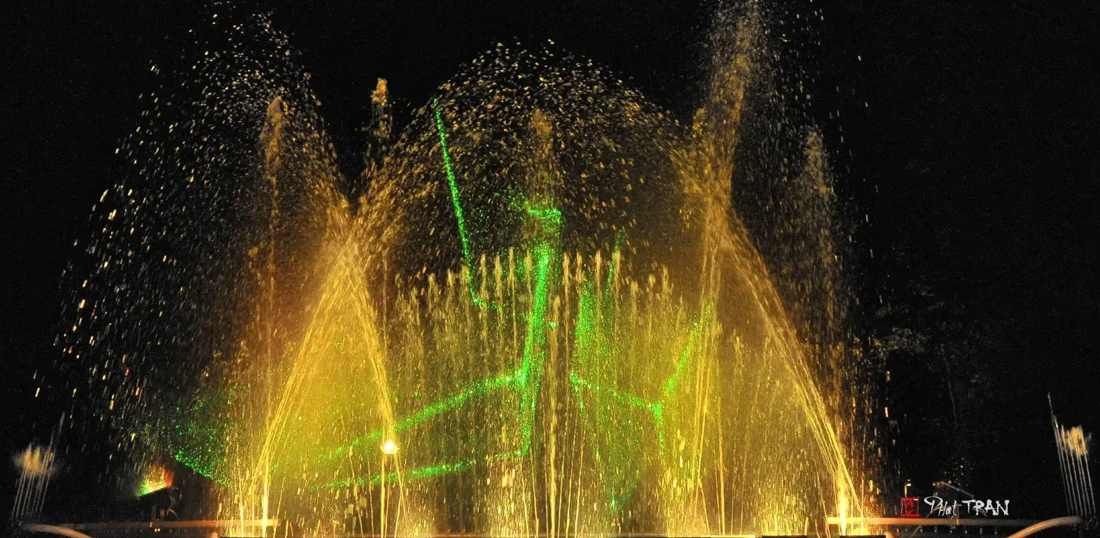 Fontaines lumineuses, spectacle avec notre fontaine dansante