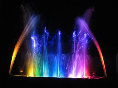 Fontaines dansantes multicolores
